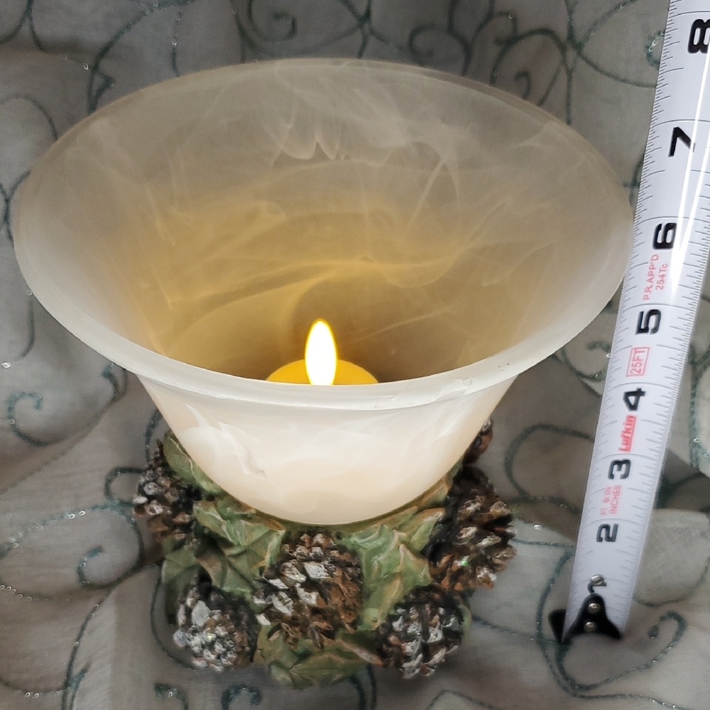 White Swirl Vase with Pinecone Base - Picture 7 of 8